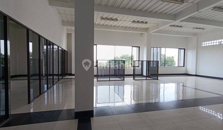 Ruko Gedung 3 Lantai Lebar 11 Dekat Mekarwangi Bypass Soetta 1