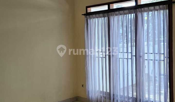 Rumah Luas 220M Siap Huni di Batununggal Indah Cluster Tengah 2