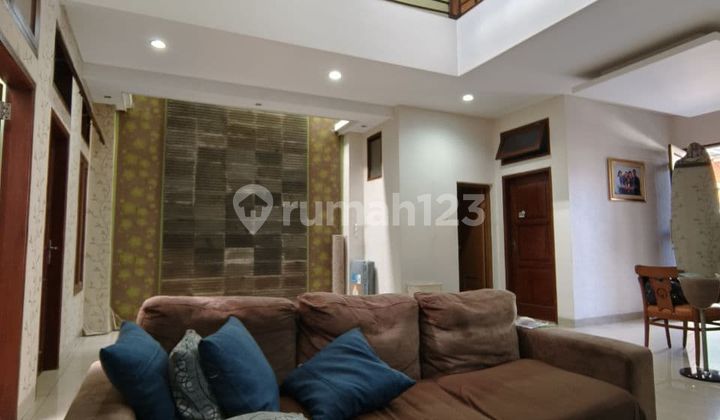 Nice House Hook 2 Floors in Sarijadi Near Pasteur Nice House Hook 2 Floors in Sarijadi Near Pasteur