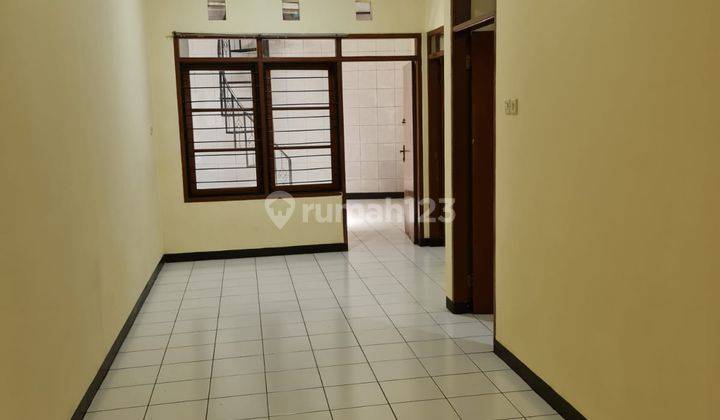 Rumah terawat siap huni disewakan di TKI 2  8