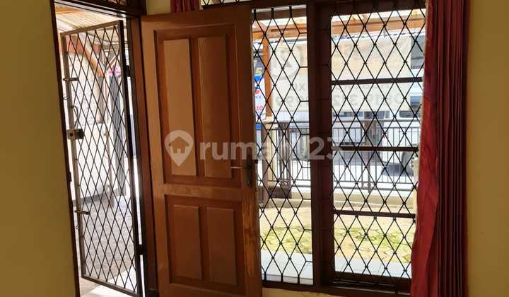 Rumah terawat siap huni disewakan di TKI 2  7
