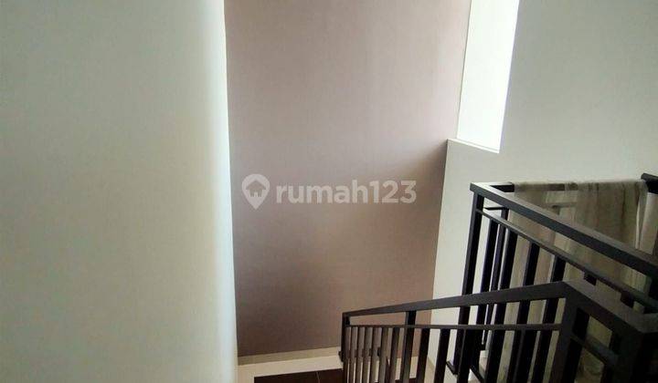 Rumah cantik 2 lt siap huni di Riung Bandung 2