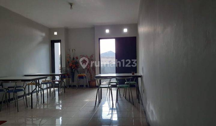 Ruko 3 Lantai Lokasi Strategis Di Kopo 2