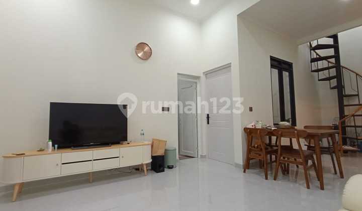 Fully Renovated House in Batununggal Indah Cluster 2