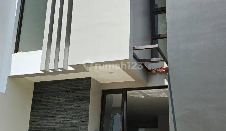 Rumah Baru 2 Lantai Bergaya Modern Lokasi Strategis Dekat Batununggal Indah 2