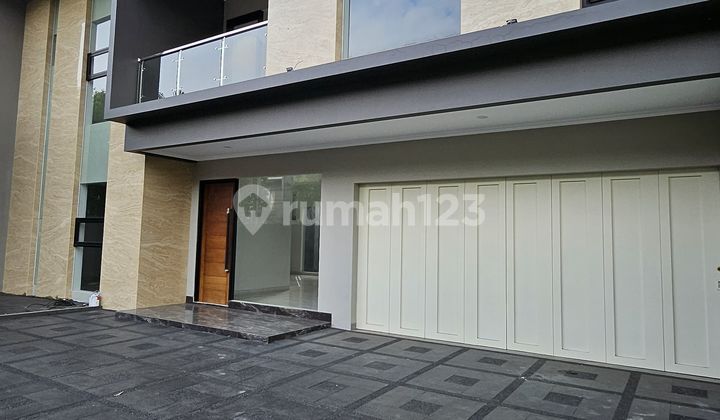 Rumah Baru Mewah 2 Lantai Tanah Luas Di Batununggal