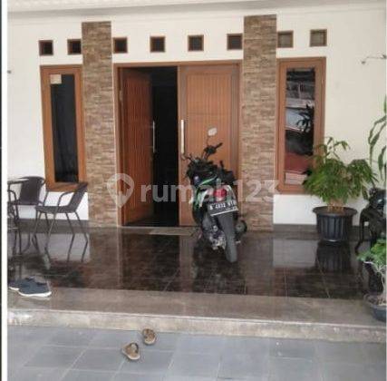 Rumah Cantik, Aman,nyaman Dan Siap di Huni di Meruya Selatan Jak Bar Harga Nego Abis Sampai Deal 1