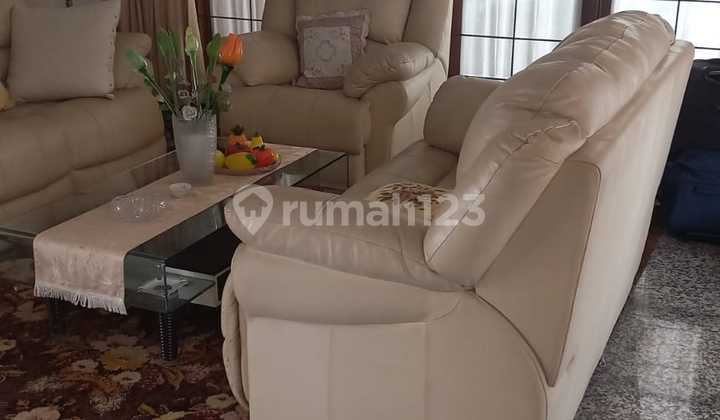 Rumah Lama Strategis, Aman,nyaman, Dan Siap Dihuni di Gaharu Cipete Jaksel Harga Nego 2