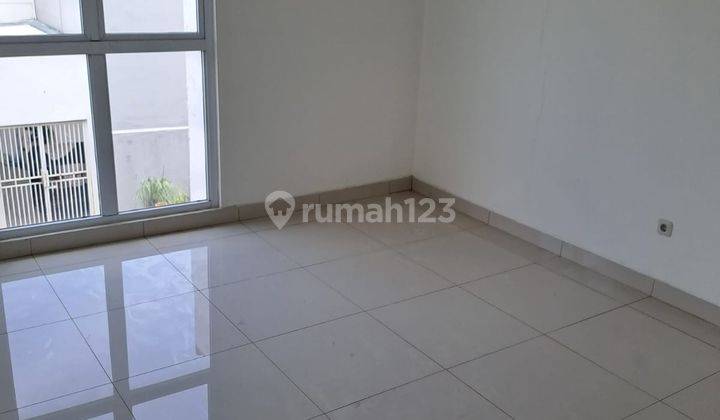 Di Sewakan Rumah Bagus di Cluster Palm Spring Luas 12x20  2