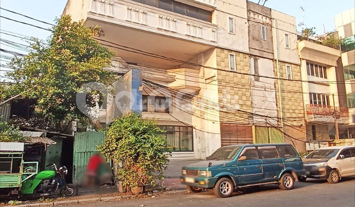 Gedung Batu Ceper Gambir, Jakarta Pusat