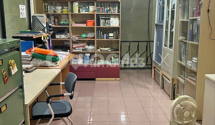 Ruko Raya Kelapa Puan, Kelapa Gading, North Jakarta Ruko Raya Kelapa Puan, Kelapa Gading, North Jakarta