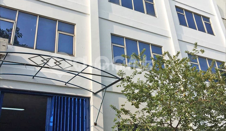 Gudang Sunter Muara Sunter Agung, Tanjung Priok, Jakarta Utara