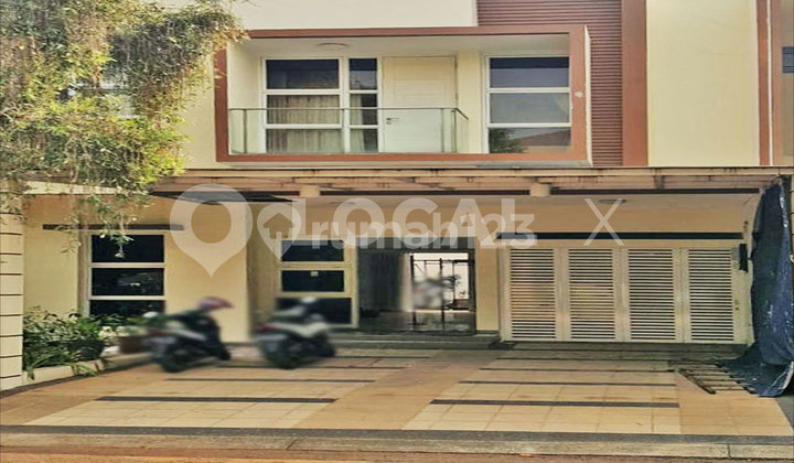 Grand Orchard Ebony House, North Kelapa Gading, Jakarta