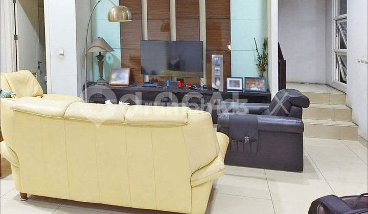 Rumah Grand Orchard Ebony Kelapa Gading, Jakarta Utara