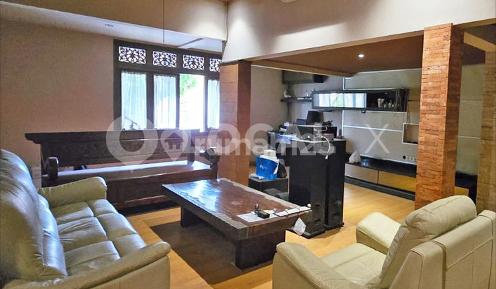 Janur Elok House, Kelapa Gading, North Jakarta