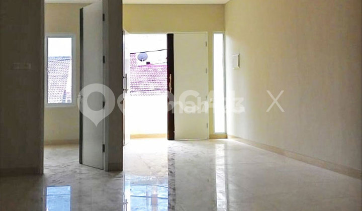 Rumah Pegangsaan Indah Barat Kelapa Gading, Jakarta Utara