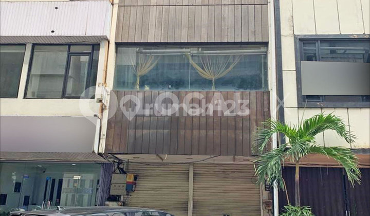 Ruko Boulevard Raya Kelapa Gading, Jakarta Utara