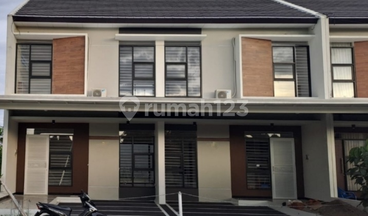 Taman Kopo Indah Siap Huni Tenang Asri Taman Kopo Indah Siap Huni Tenang Asri