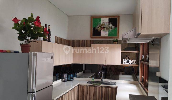 Jual Rumah Bagus Setra Duta Siap Huni 2.5  lantai 1