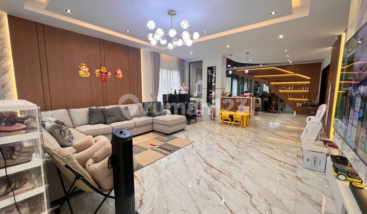 Quick Sale of a 3-Story Furnished House at Hook Monde Signature in Batam Center 2