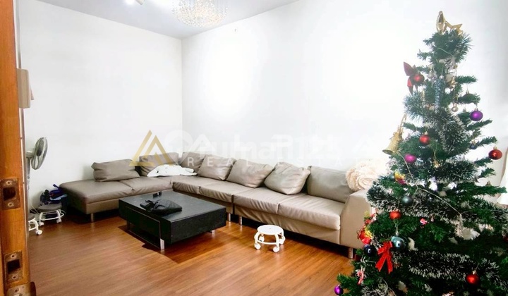 Dijual Cepat Rumah Semi Furnished 3 Lantai di Tropicana Residence Batam Center 2