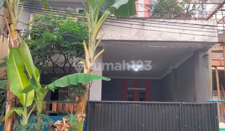Rumah Asri 2.5lt,lt 90m, Kresek Indah, Jakarta Barat