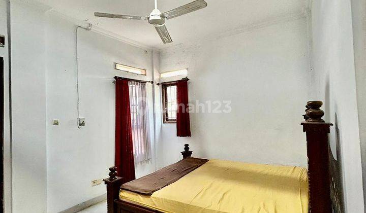 Nice 2 Floor Fully Furnished House in North Denpasar 2