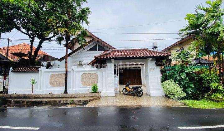 Rumah Bagus 2 Lantai Di Perumahan Elit Gatsu 1