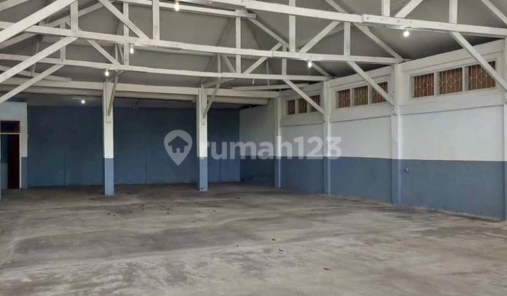 Strategic Warehouse with 40-Foot Truck Access in North Denpasar