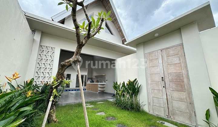 Beautiful Villa Private Pool in Padonan Area Beautiful Villa Private Pool in Padonan Area