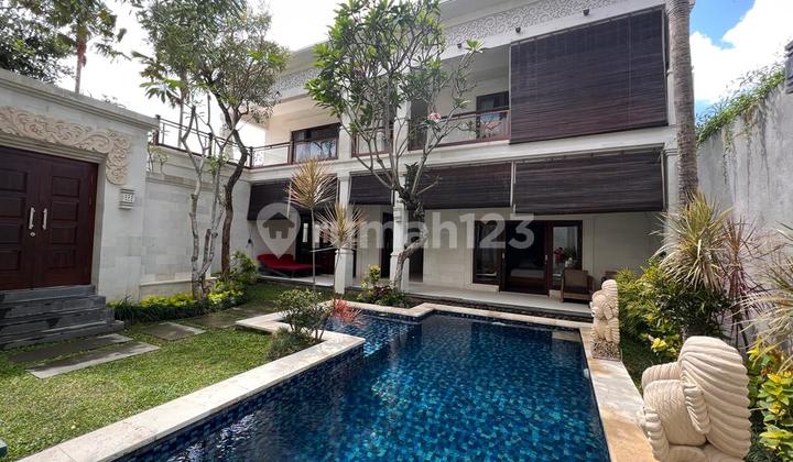 Beautiful Villa Fully Furnished Within a Villa Complex in Umalas Beautiful Villa Fully Furnished Within a Villa Complex in Umalas