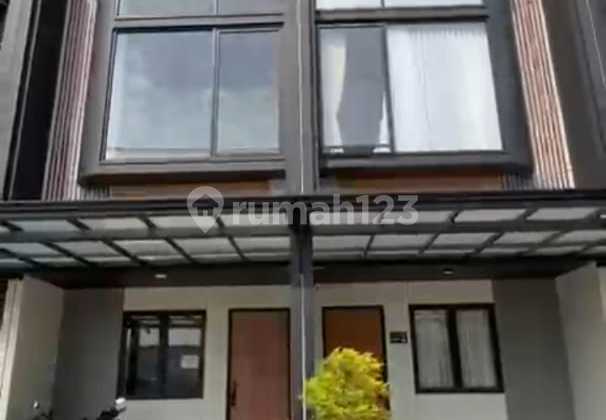 Rumah Baru Cluster One Gate Sistem, Sudah Jadi, Siap Huni, Harga Bersahabat, Dekat Kota Baru Parahyangan Rumah Baru Cluster One Gate Sistem, Sudah Jadi, Siap Huni, Harga Bersahabat, Dekat Kota Baru Parahyangan