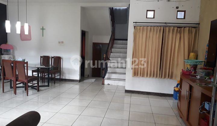 Quick Sale Well-Maintained, Nice, Ready-to-Occupy House in Graha Puspa 2