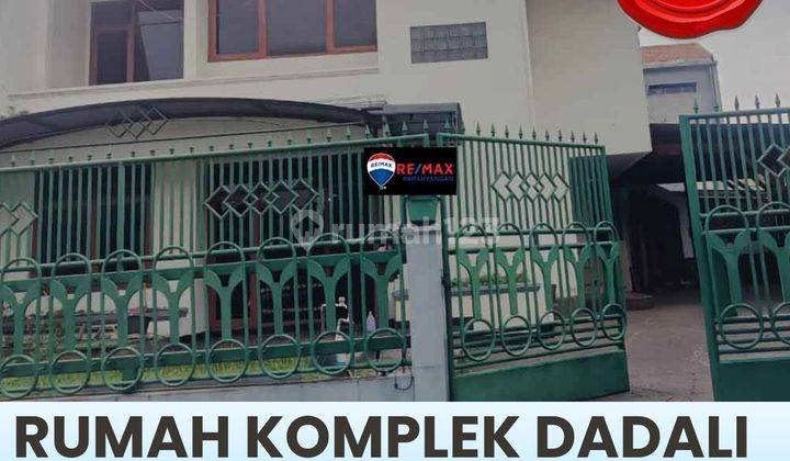 Rumah Cocok Untuk Tinggal/Kantor/Gudang, Asri, Bagus, Terawat di Komplek Dadali 1