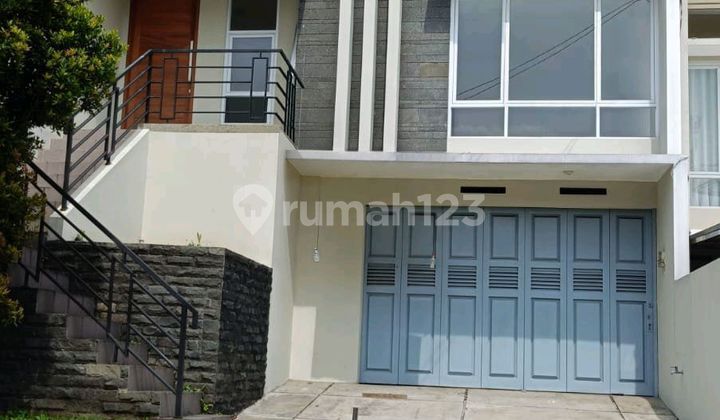 New Lux House Ready to Live in Budisari Bandung