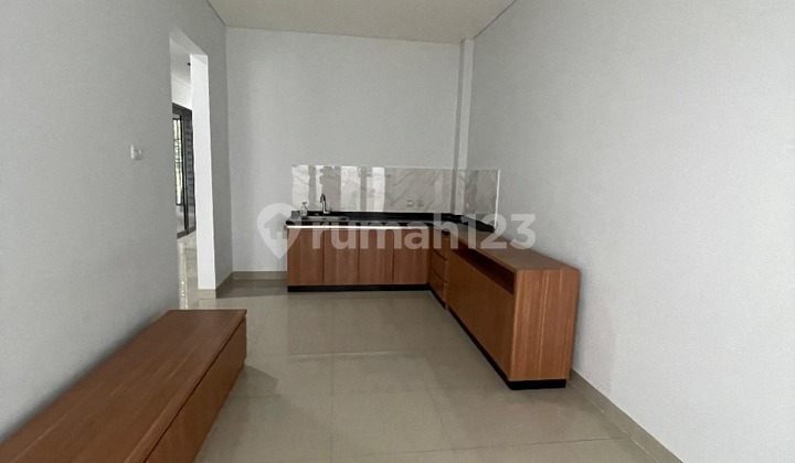 Rumah Lux Bagus Lokasi Strategis Siap Huni Di Jl. Sutami 2