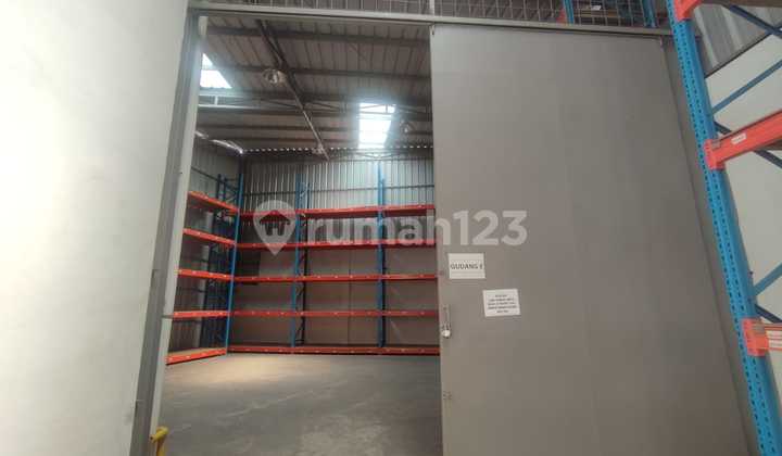 Ready-to-Use Clean Good Warehouse 40 Feet Container Access in Kopo Ready-to-Use Clean Good Warehouse 40 Feet Container Access in Kopo