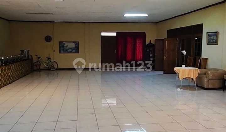 Ruang Usaha Blong Cocok Kantor Ekspedisi di Mainroad Soekarno Hatta