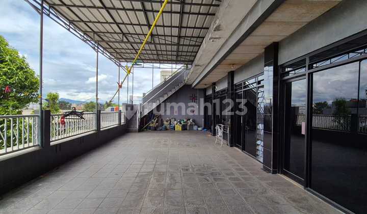 Office + Good Warehouse Ready to Use On Soekarno Hatta Main Road