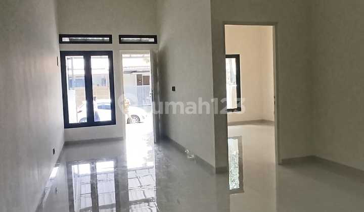 Rumah Semi Funish, Baru Renovasi, Lux, Bagus di Batununggal Mulia