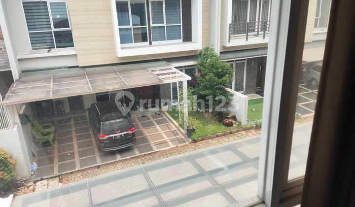 Rumah Baru Cakep Siap Huni Full Furnish Di Dekat Setra Duta 2