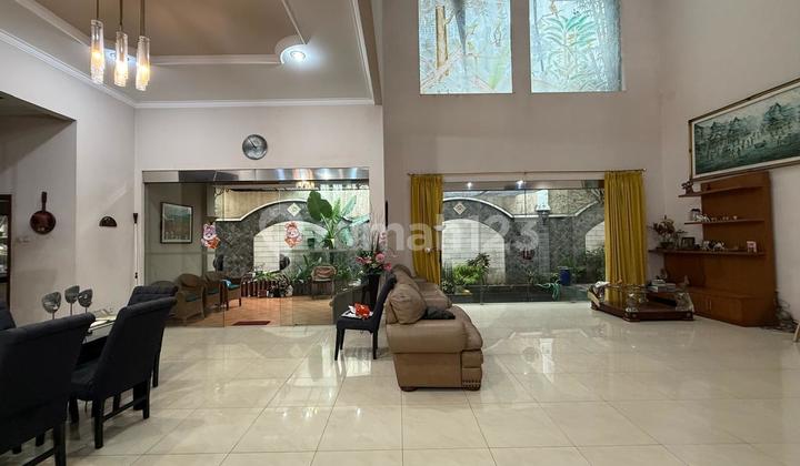 Suitable House for Living and Business, 22-Meter Frontage, Main Road Padalarang 2