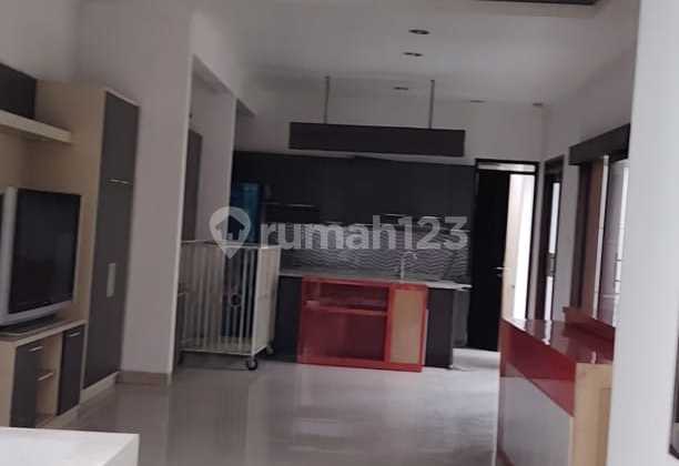 Rumah Cakep Bagus Siap Huni di Batununggal Indah