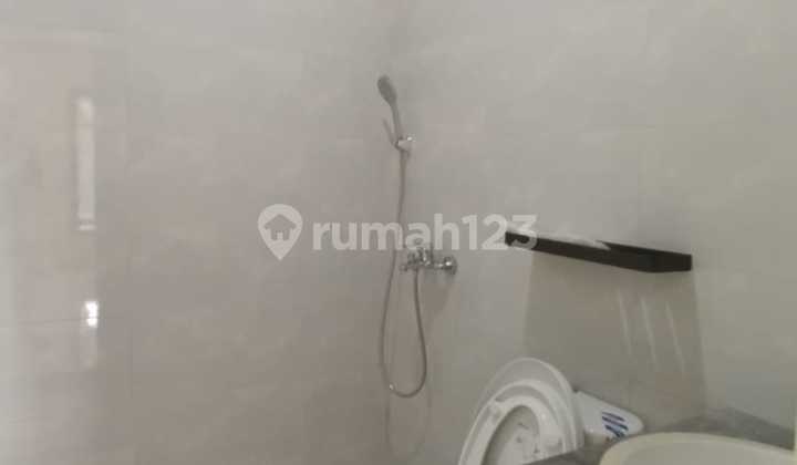 Rumah Semi Funish, Baru Renovasi, Lux, Bagus di Batununggal Mulia 2