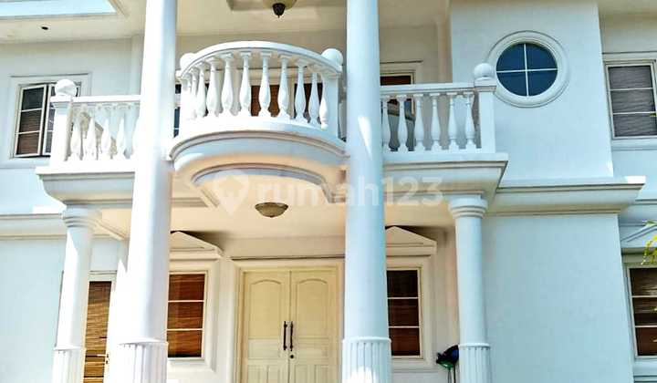 American Classic Luxury Hook House Legendary Tourist Zone Napoleon 2