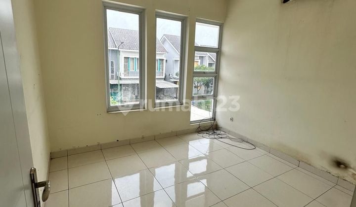 For sale, a 2-story house ready to occupy in Legenda Wisata. 2