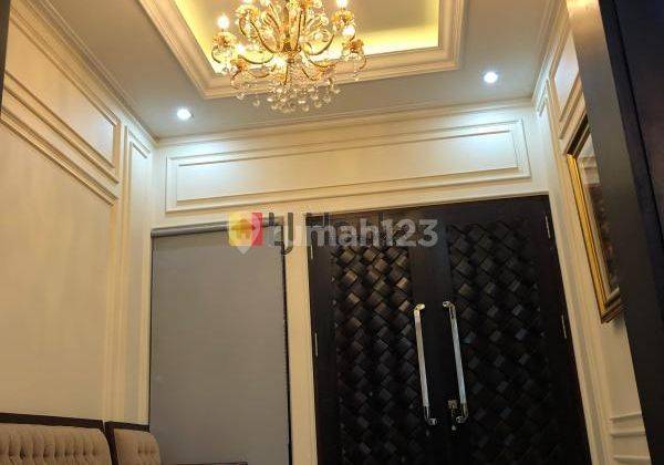 Rumah Minimalis Cantik di Perumahan Modern Citra Grand Cibubur 2