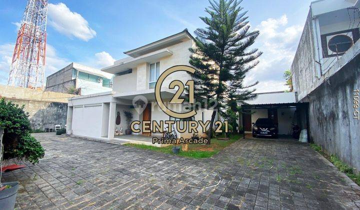 Turun Harga! Rumah Suasana Villa Yang Luas Dikota Jakarta Selatan 1