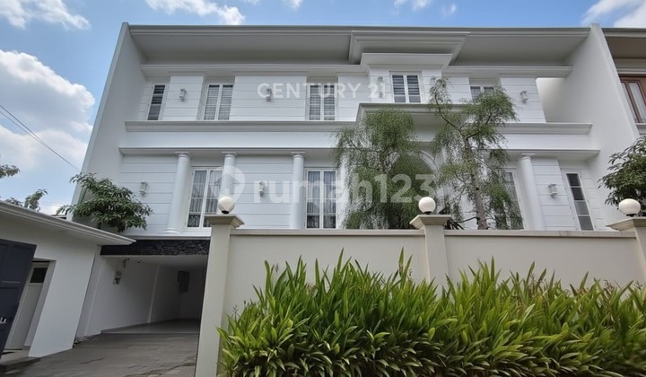 Rumah Mewah Baru di Kemang Full Furnished Dekat ke Ais Jaksel