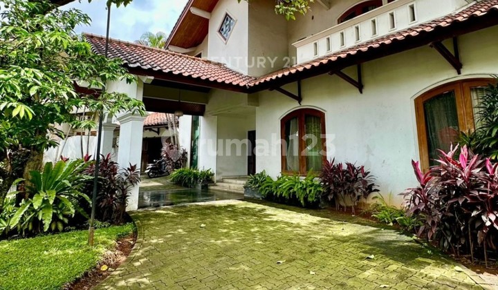 For Sale, Pondok Indah House with Backyard, Wide Road Frontage